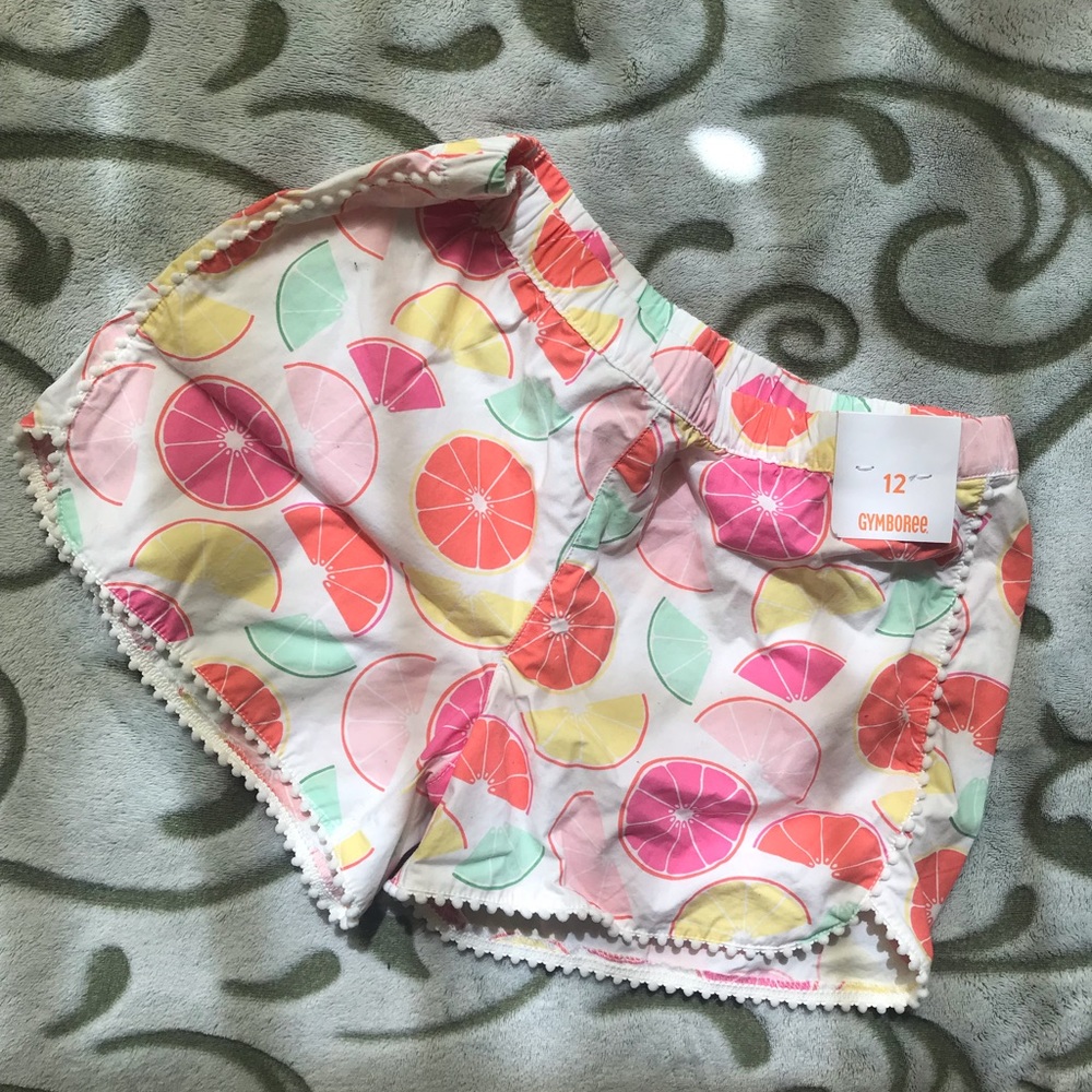 😈NWT Gymboree Fruity Shorts
